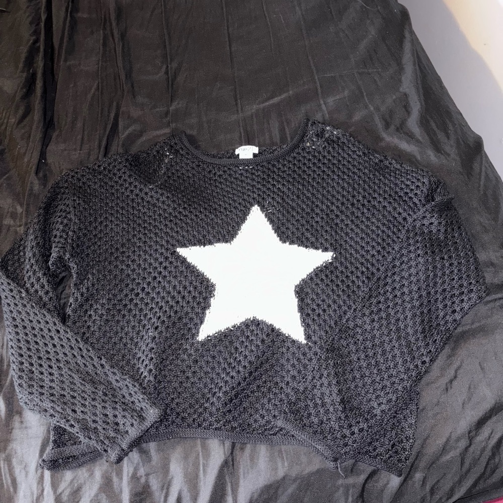 Rue21 Black and White Knit Sweater